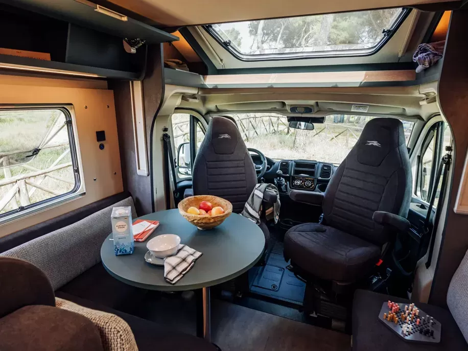 Laika Kosmo Low Profile Interior