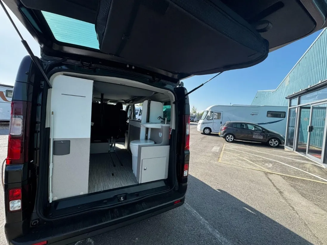 Burstner PLAYA C 530 - Campervan Hire