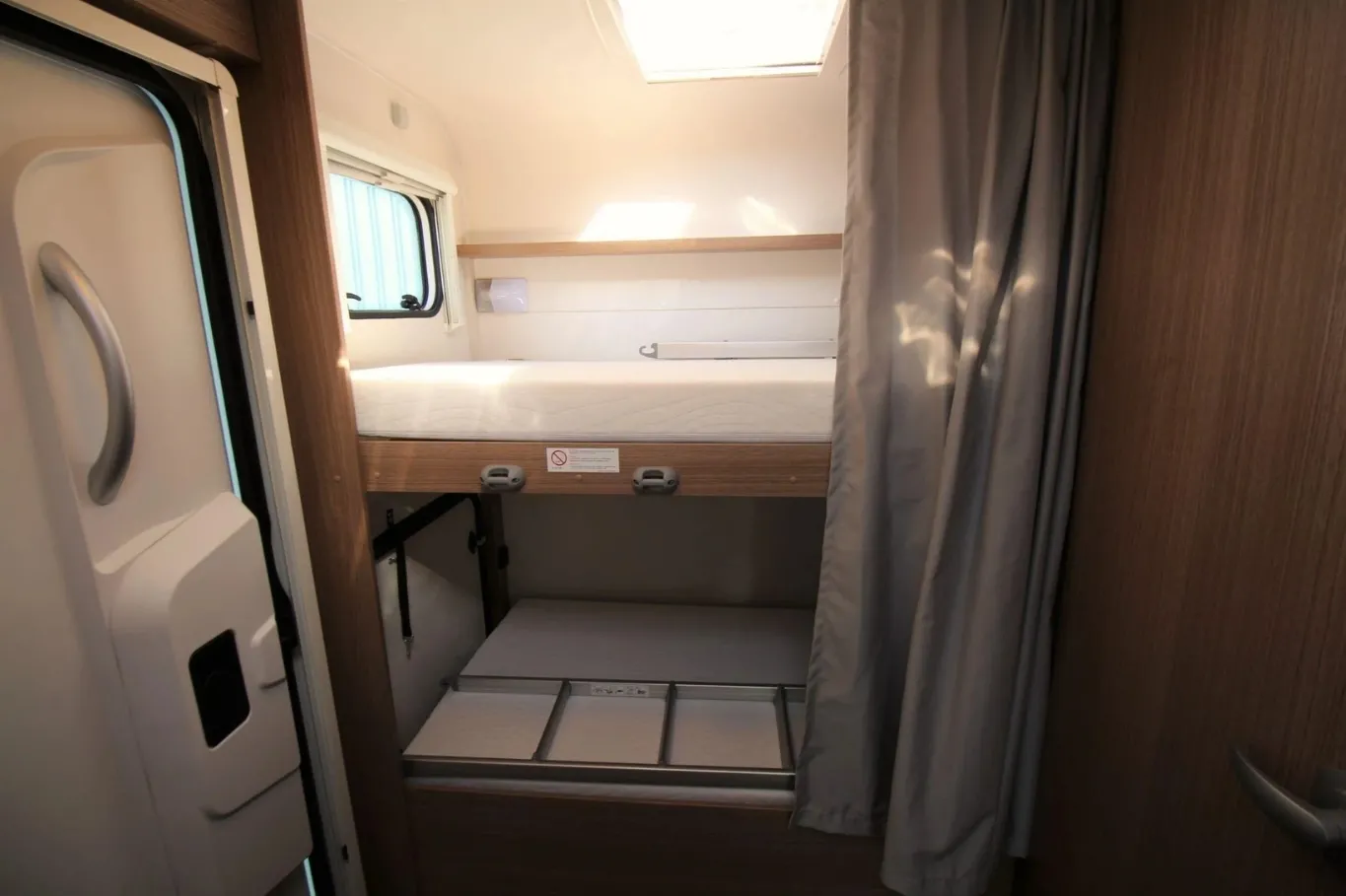 Carado A 461 - Motorhome Hire