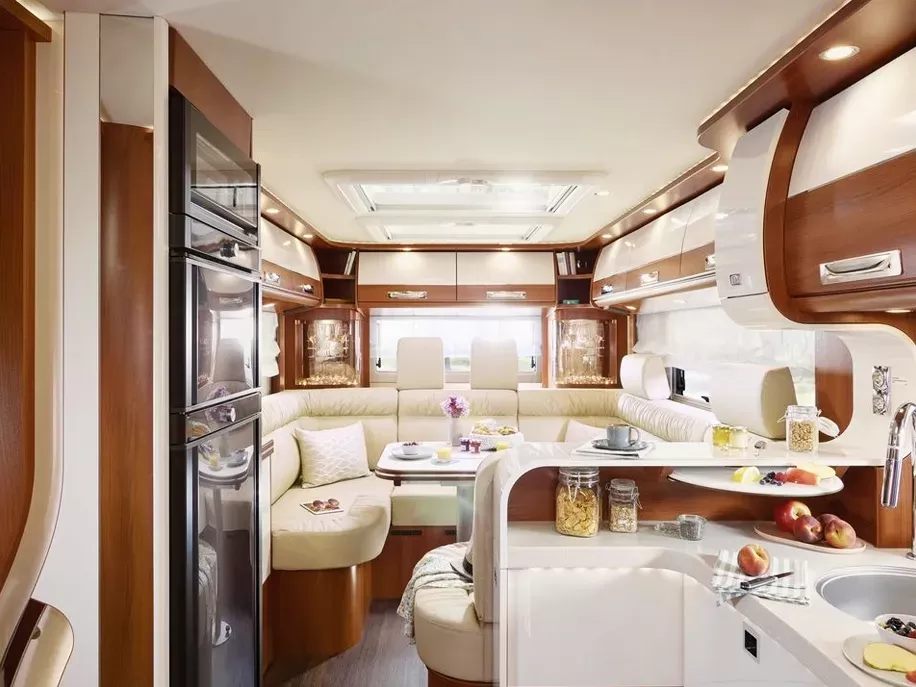 Carthago Liner-For-Two I Interior