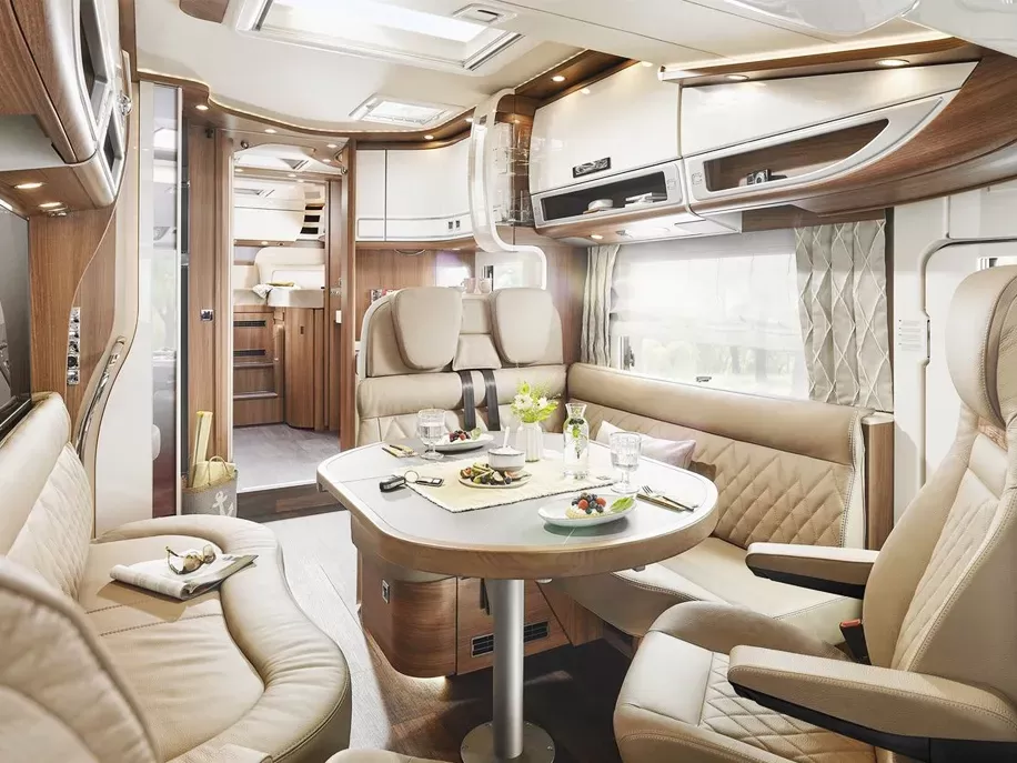 Carthago Chic E-Line I Interior